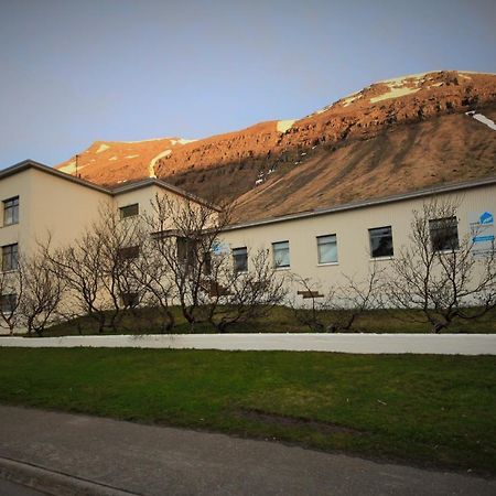 Comfy Guesthouse Westfjords Sudureyri Bagian luar foto