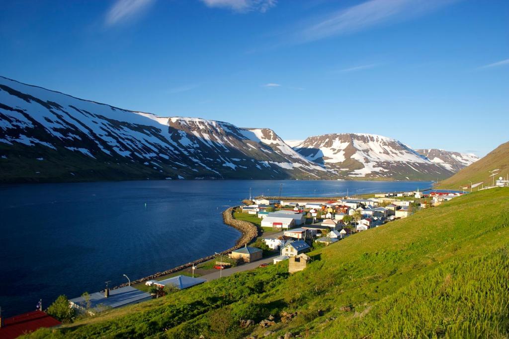 Comfy Guesthouse Westfjords Sudureyri Bagian luar foto