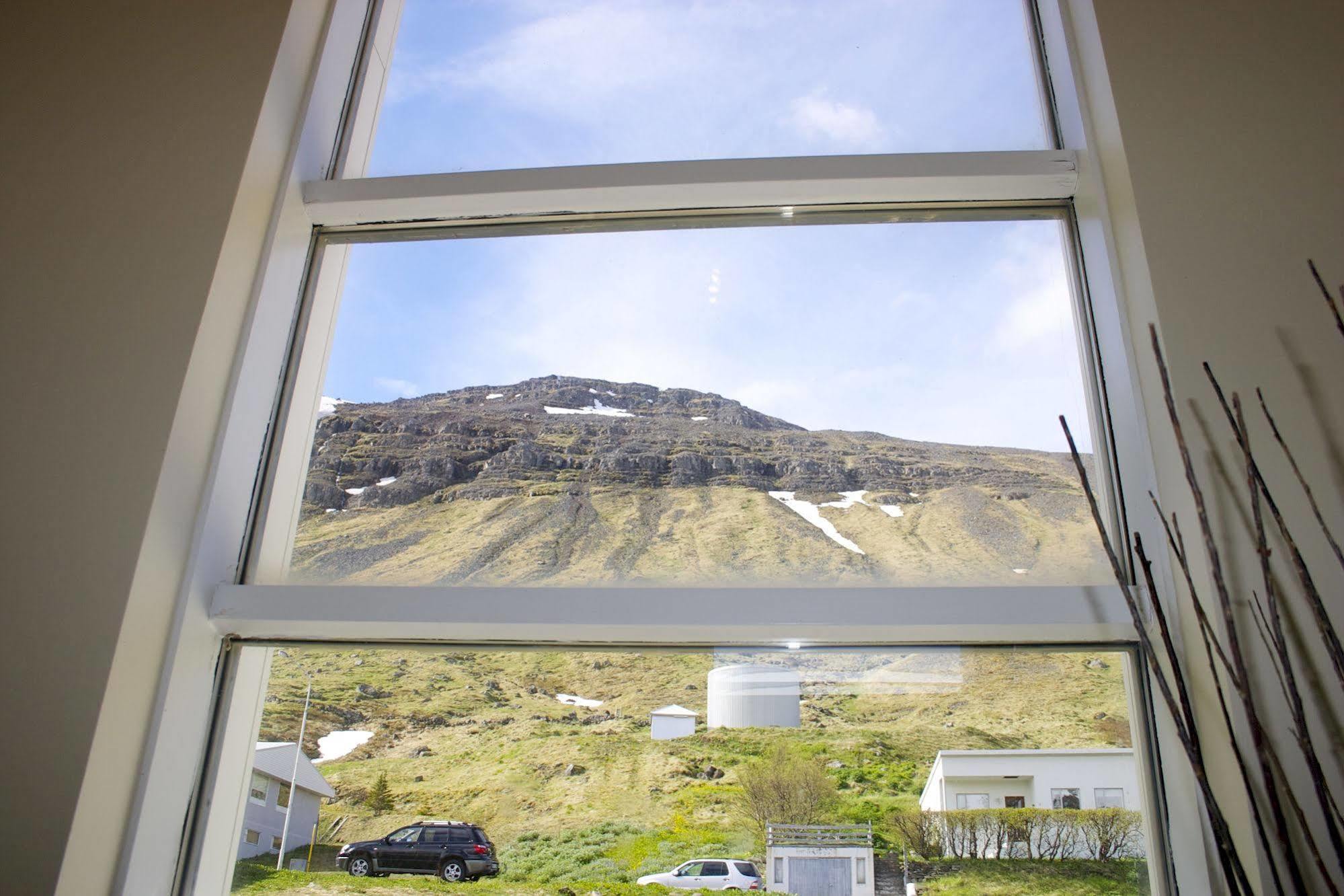 Comfy Guesthouse Westfjords Sudureyri Bagian luar foto