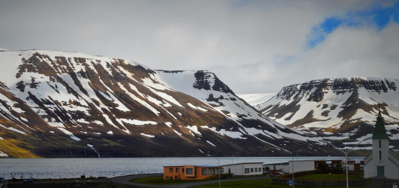 Comfy Guesthouse Westfjords Sudureyri Bagian luar foto